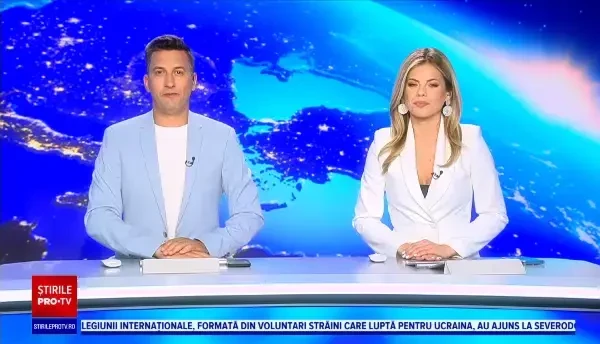 Grădina zoologică din Milwaukee se mândrește cu un nou membru. Girafa Marlee a adus pe lume al treilea pui