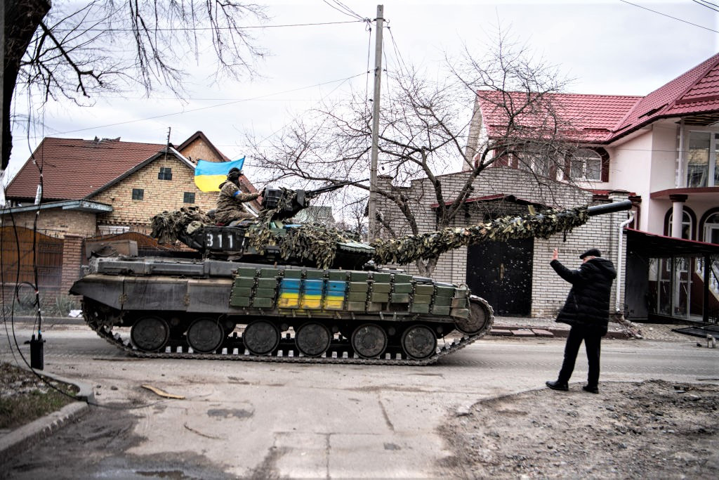 Situație extrem de dificilă pentru armata Ucrainei în estul țării. Rușii luptă intens pentru o anexare totală