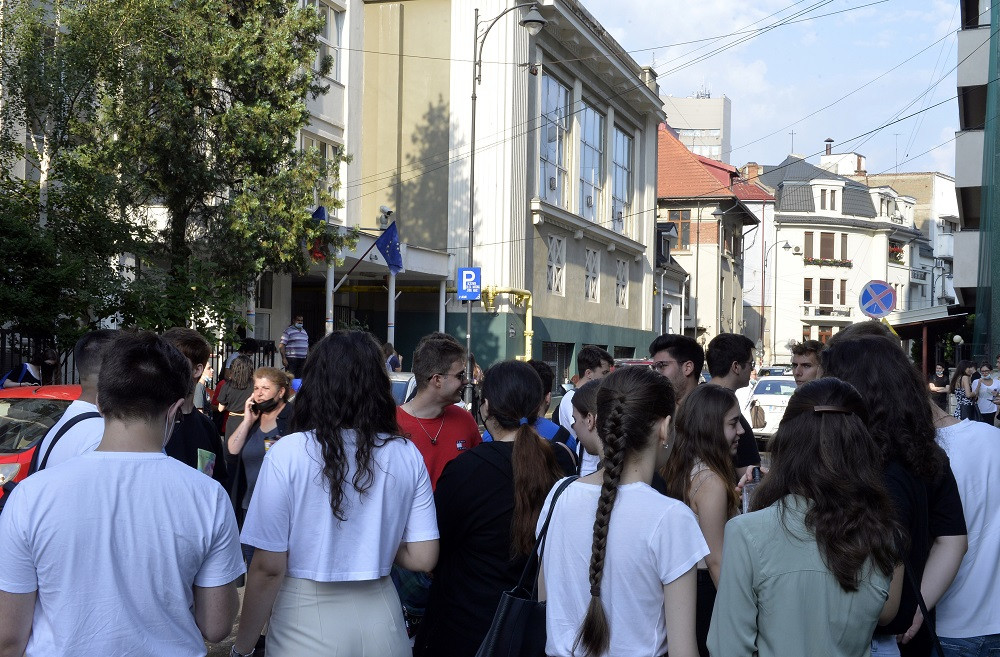 126.000 de absolvenți de liceu s-au înscris pentru susținerea examenului de Bacalaureat