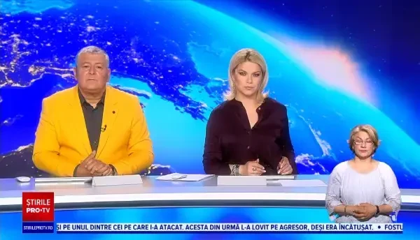 Un tânăr de 17 ani a ajuns la spital după ce a fost lovit pe trecerea de pietoni