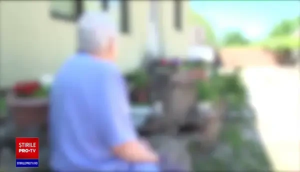 Două bătrâne au fost înșelate cu 21.000 de lei, după ce au primit un apel telefonic. Cum le-au laut banii escrocii