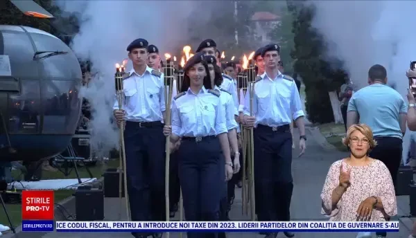 Emoții pentru absolvenții Colegiului Național Militar "Mihai Viteazul" din Alba Iulia. Au răspuns „prezent” la ultimul apel