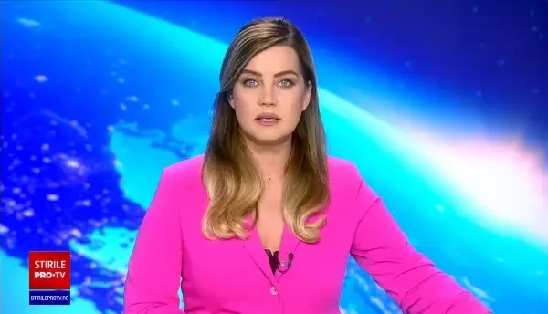 S-a prăbușit un pod inaugurat în urmă cu 6 luni, în Neamț. Un șofer a fost rănit. VIDEO