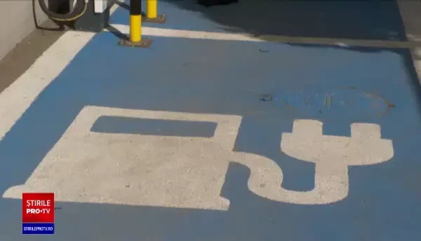 PE vrea să interzică mașinile care au motoare cu ardere internă. Europarlamentar: ”Părerile au fost împărţite”