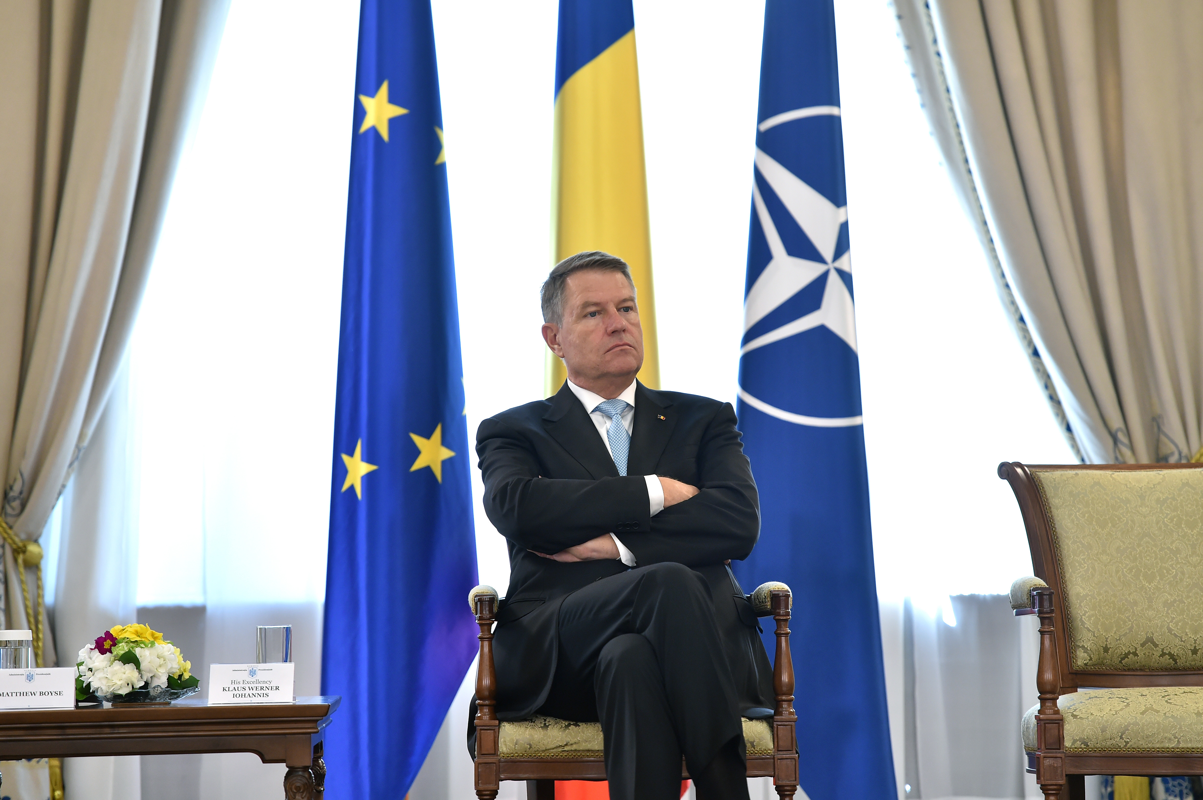 Câți angajați la stat câștigă mai mult decât președintele Klaus Iohannis