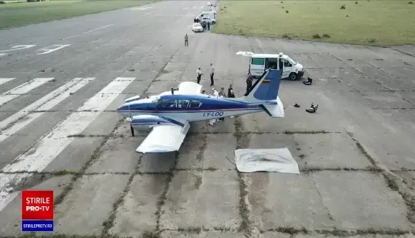 Avionul care a survolat mai multe țări membre NATO este cercetat bucată cu bucată în Bulgaria