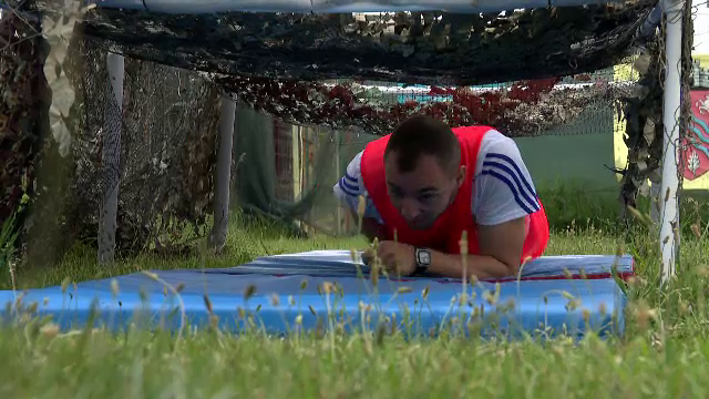 Viitorii studenți ai școlilor militare se pregătesc intens pentru admitere