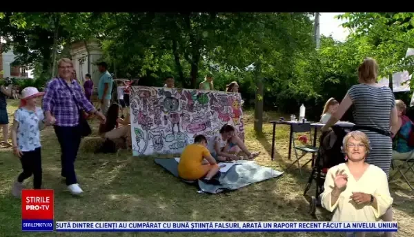 Copiii au devenit chimiști pentru o zi la „Festivalul Șotron” din Iași