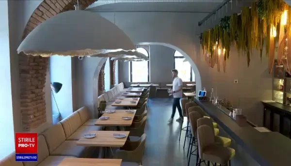6000 de restaurante noi s-au deschis în România după pandemie. Ce este ”dark kitchen”