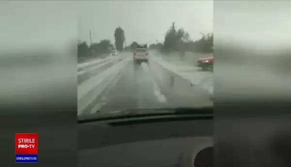 Cod roșu de vreme rea în București și în alte cinci județe din țară. Au fost emise mesaje Ro-Alert