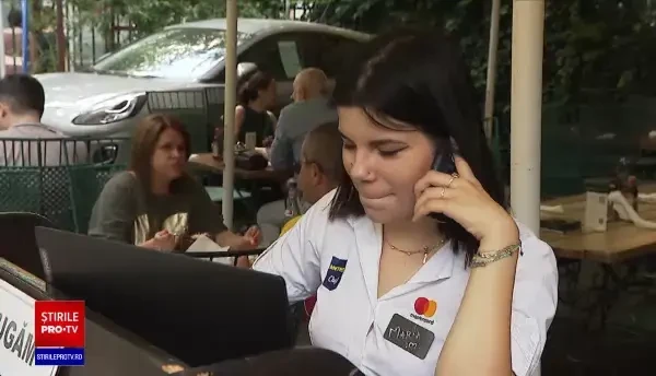 Slujbe de sezon pentru elevi și studenți. Oferta este de două ori mai mare decât anul trecut