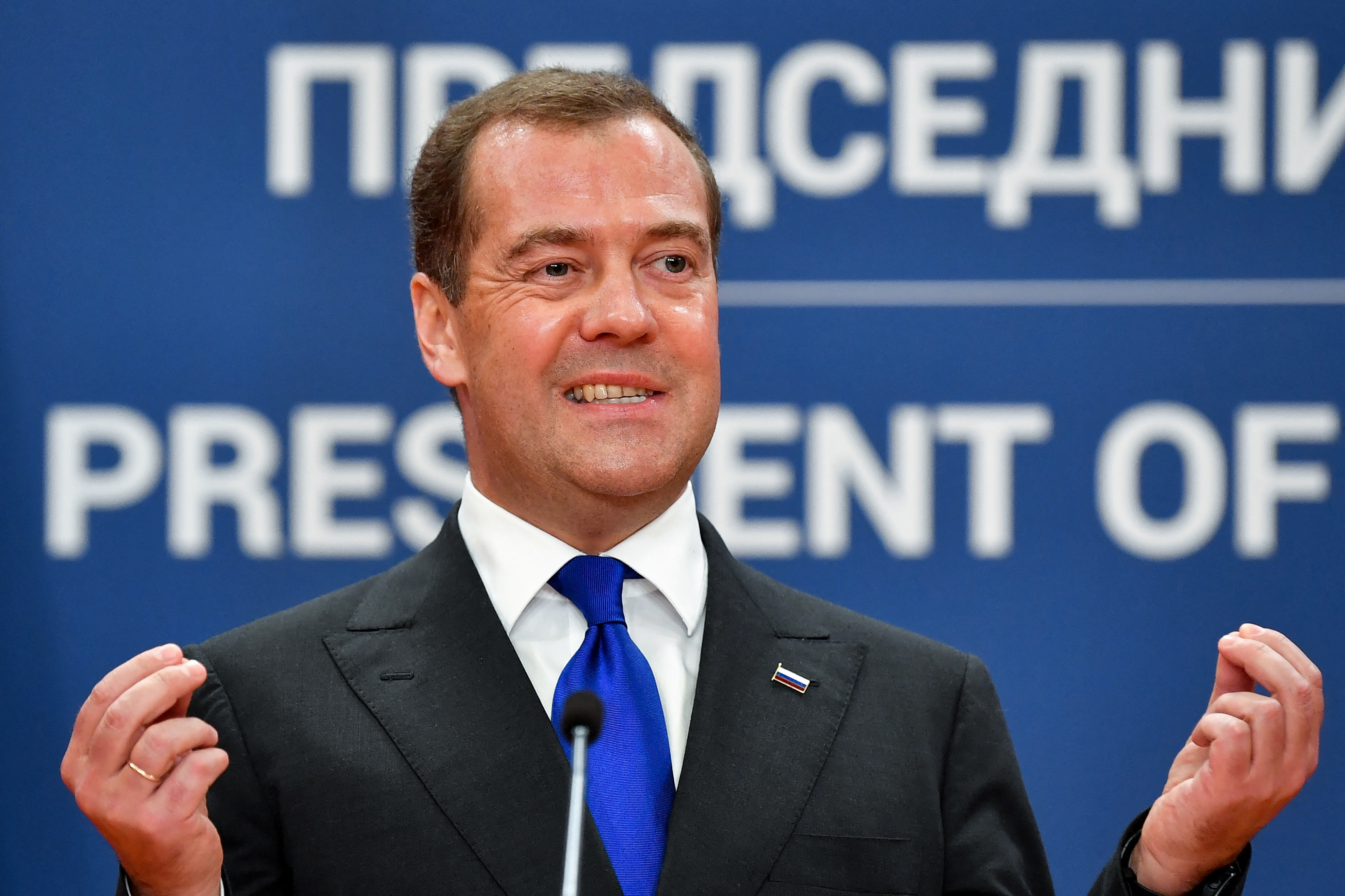 Medvedev: Dacă Ucraina nu acceptă actualele condiţii, Rusia va accepta doar predarea necondiţionată a Kievului