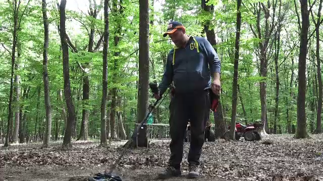 Un vânător de comori din județul Mureș a descoperit un tezaur vechi de 2 mii de ani