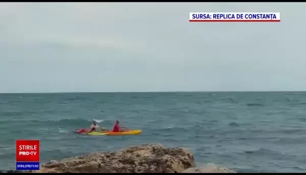 Salvamarii sunt în alertă. Un bărbat și o adolescentă au fost aduși la mal în ultima clipă, în Jupiter