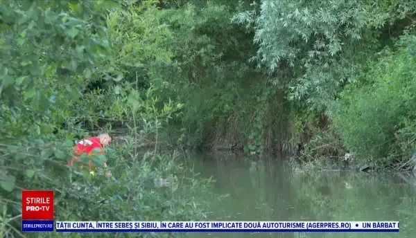 Joacă mortală în Bistrița-Năsăud. Un copil de opt ani, găsit fără suflare, după ce a căzut în albia unui râu