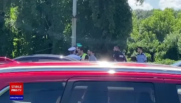 Urmărire cu focuri de armă în București. Șoferul a încălcat ordinul de protecție și și-a agresat unchiul cu un cuțit