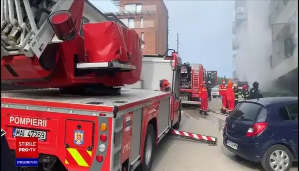 Un individ din Cluj-Napoca a dat foc apartamentului în care stătea, după o ceartă aprinsă cu iubita