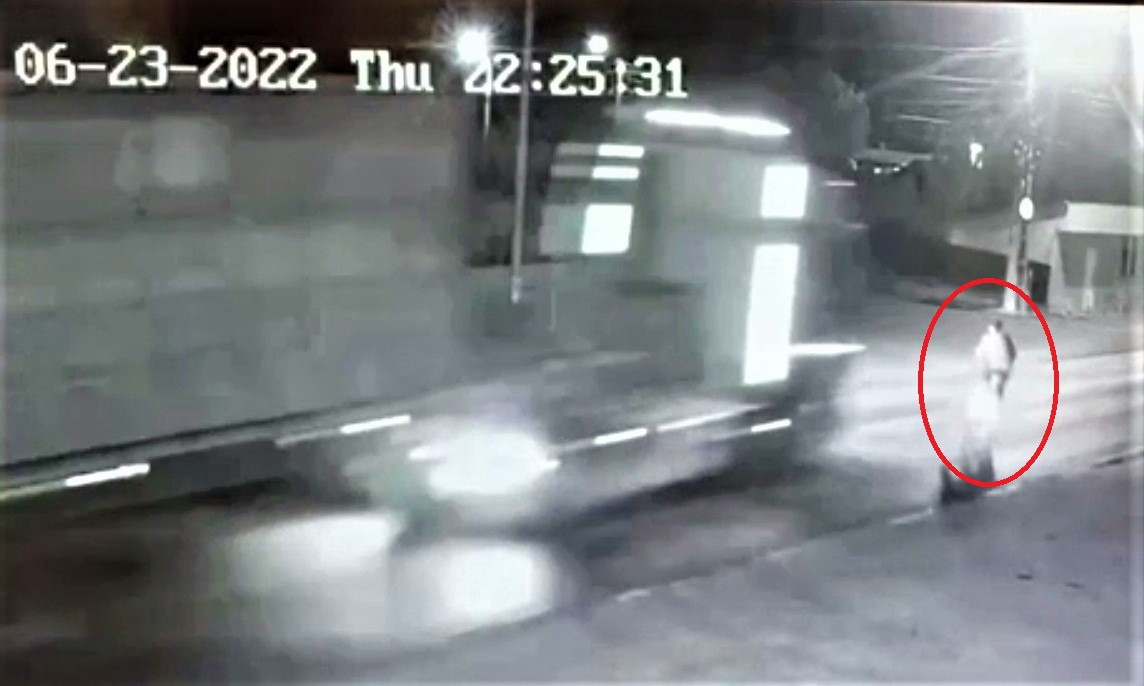 Un tânăr de 16 ani din Galaţi, lovit în plin şi târât zeci de metri de un TIR. Miraculos, băiatul a supraviețuit