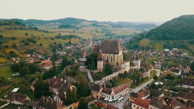 Ministerul Turismului vrea să promoveze România cu ajutorul influencerilor străini și români