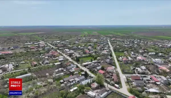 Românii întâmpină probleme în încercarea de a-și reduce facturile. Zeci de mii de dosare pentru fotovoltaice, blocate