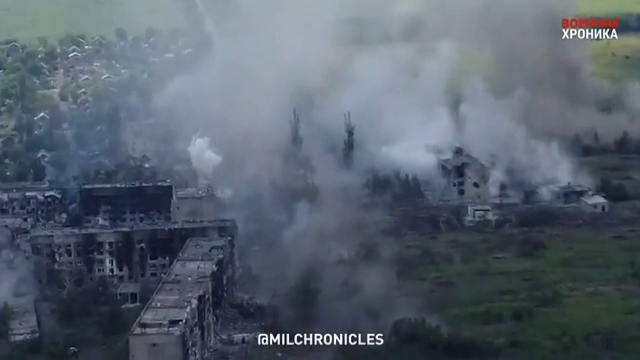 Ucrainenii se retrag din Severodonețk. 80% dintre locuinţe sunt distruse iar infrastructura orașului a fost nimicită