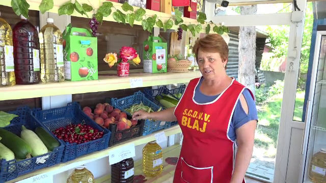 Legume și fructe proaspete, culese direct din grădină. Afacerea Stațiunii de Cercetare de la Blaj se extinde de la an la an