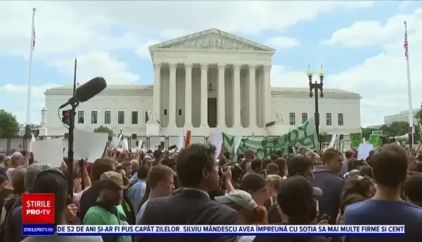Proteste în SUA după ce Curtea Supremă a abrogat avortul. „Au demonstrat astfel că sunt niște fasciști”