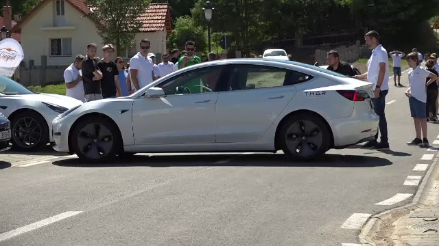 Ce costuri ai la o mașină electrică. „E de 8 ori mai scump să parcurgi 100 de km pe diesel decât pe electric”