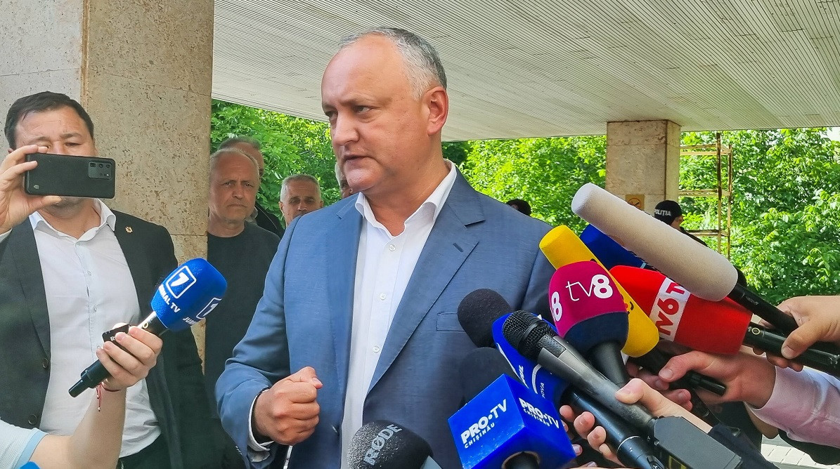 Alegeri în Republica Moldova. Dodon și-a chemat în stradă susţinătorii pentru a-şi apăra votul, în „ultima bătălie”
