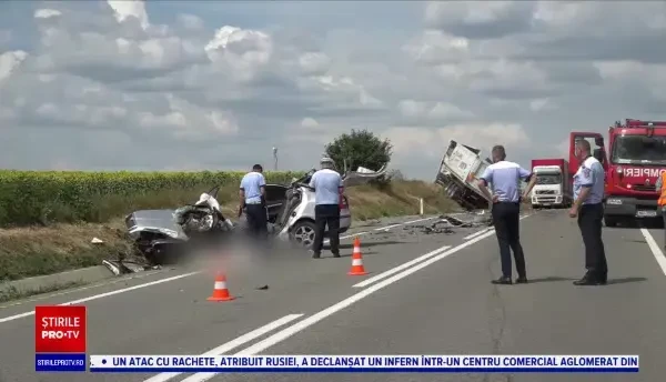 Accident grav în Vaslui. O șoferiță a murit după ce s-a izbit de un TIR