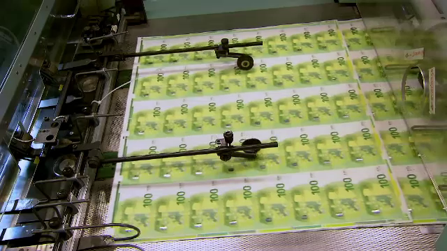 România aprobă, ca de obicei, în ultima clipă legile care-i dau acces la banii UE. Câte miliarde de euro zac nefolosite