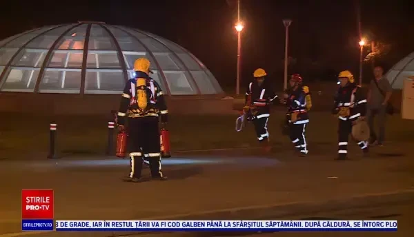 Desfășurare masivă de forțe, în centrul Capitalei. ISU a simulat intervenția după un accident la metrou, în subteran