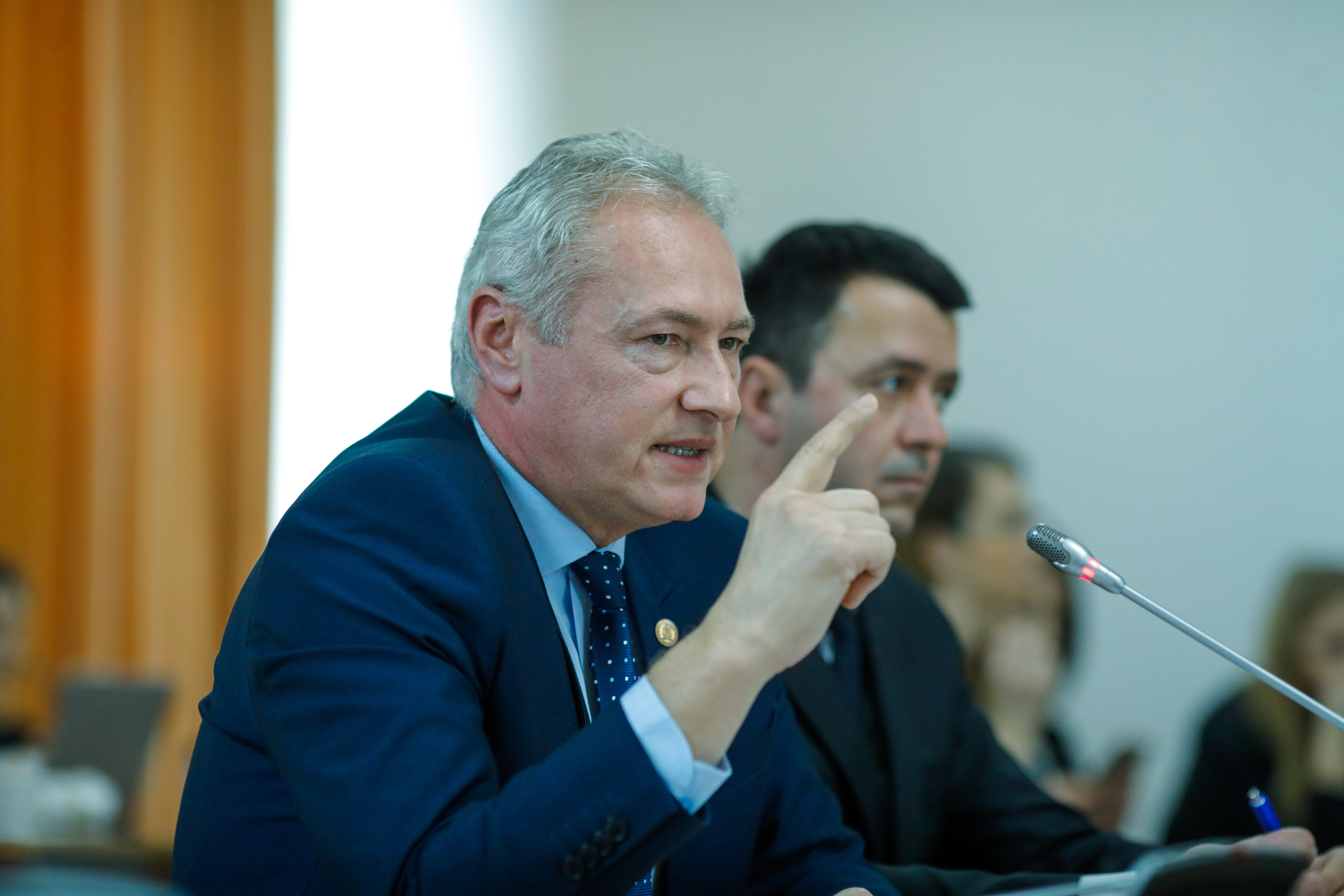 De vineri încep controalele ANAF. Heiuș: Avem selectate 215 persoane. Cea mai mare sumă descoperită a fost de 22 de mil. lei