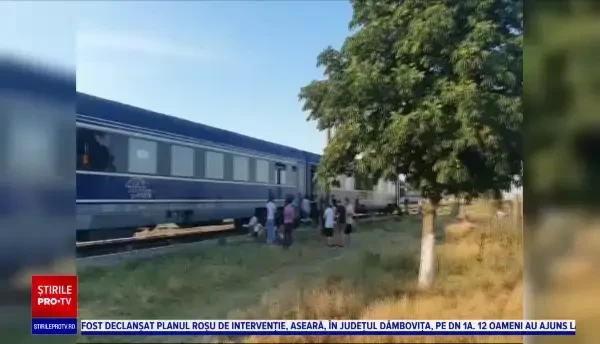 Călătorii cursei Tulcea – București, au stat două ore în câmp după ce trenul în care se aflau s-a blocat