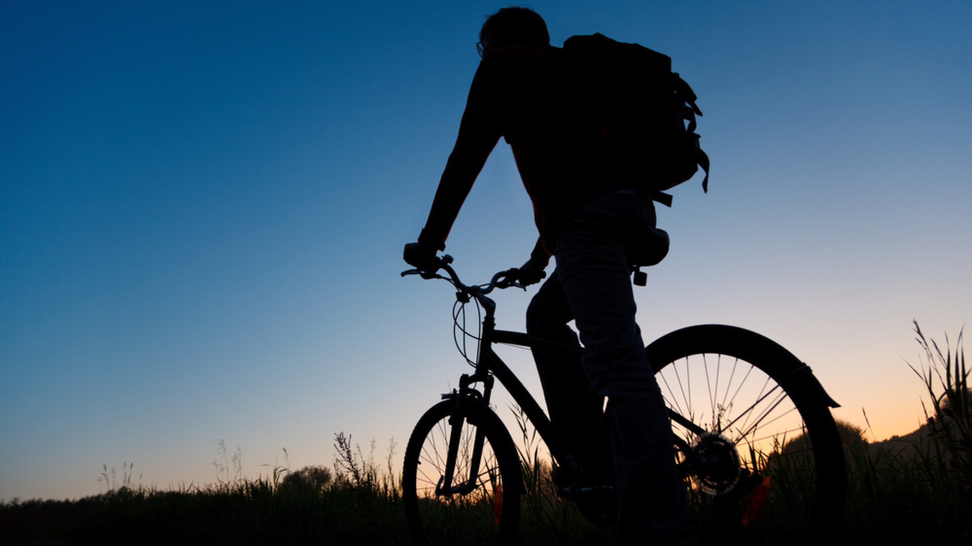 Un britanic care a parcurs 1.400 de km într-o cursă caritabilă pe bicicletă a murit înainte de linia de sosire