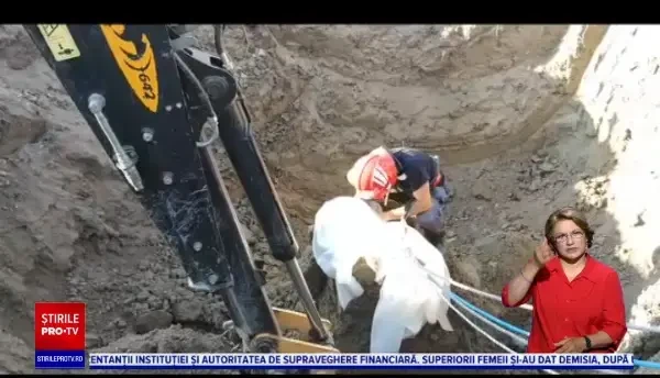 Pompierii din Olt au salvat la limită o femeie de 80 de ani care a căzut într-o fântână