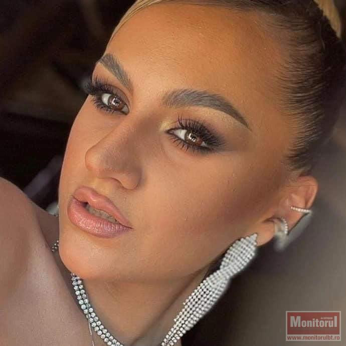 Surori gemene din Botoșani, 10 la examenul de Bacalaureat. „Ne-am menținut mereu printre cei mai buni” | FOTO