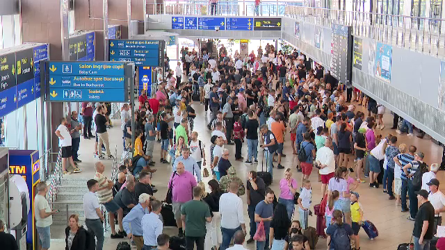 Românii au făcut sute de plângeri după ce le-au fost anulate zborurile. Criză de personal la aeroportul Henri Coandă
