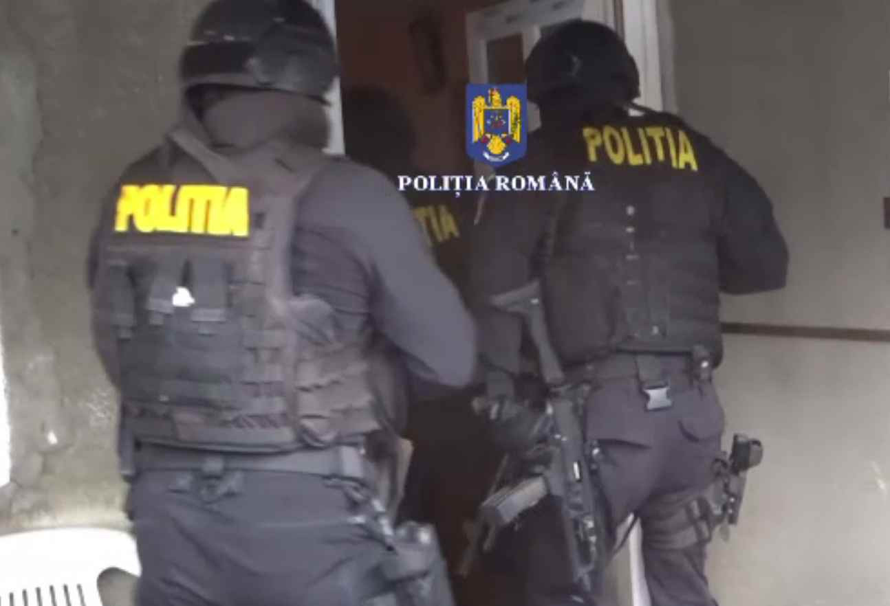 Doi tâlhari din Buzău au fost arestați la o săptămână după ce au jefuit doi bătrâni. Fuseseră identificați a doua zi