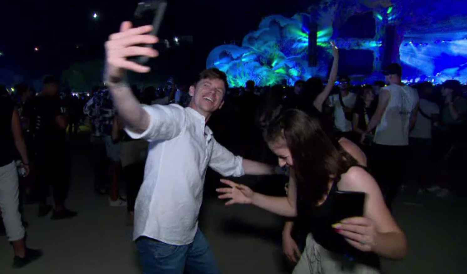 Noapte de distracție nebună la Neversea. Unii spectatori aveau bilete cumpărate din 2020