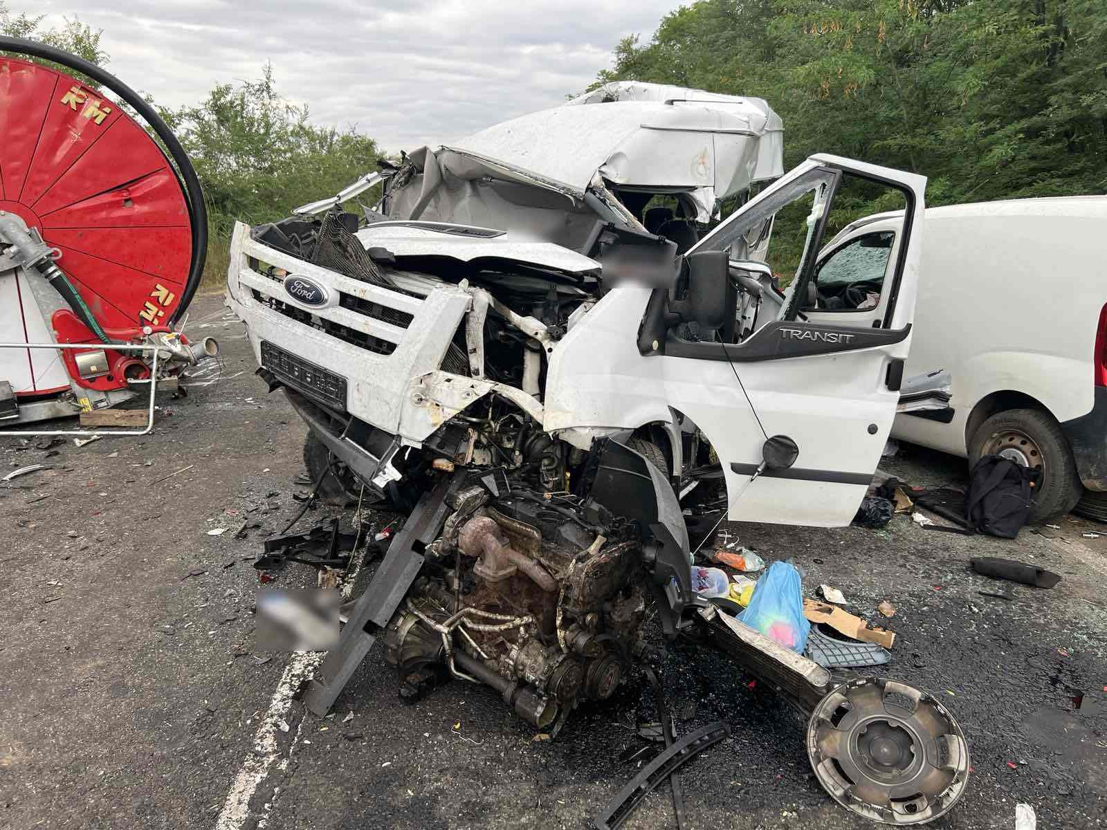 Microbuz cu români, accident tragic în Ungaria. Sunt doi morți și nouă răniți. VIDEO