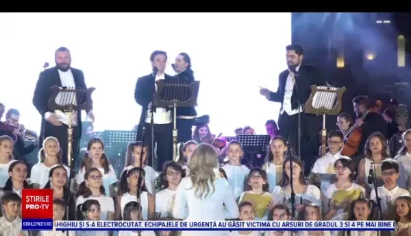 Spectacol de operă la Iași, încheiat cu foc de artificii. Aproape 8000 de spectatori au participat