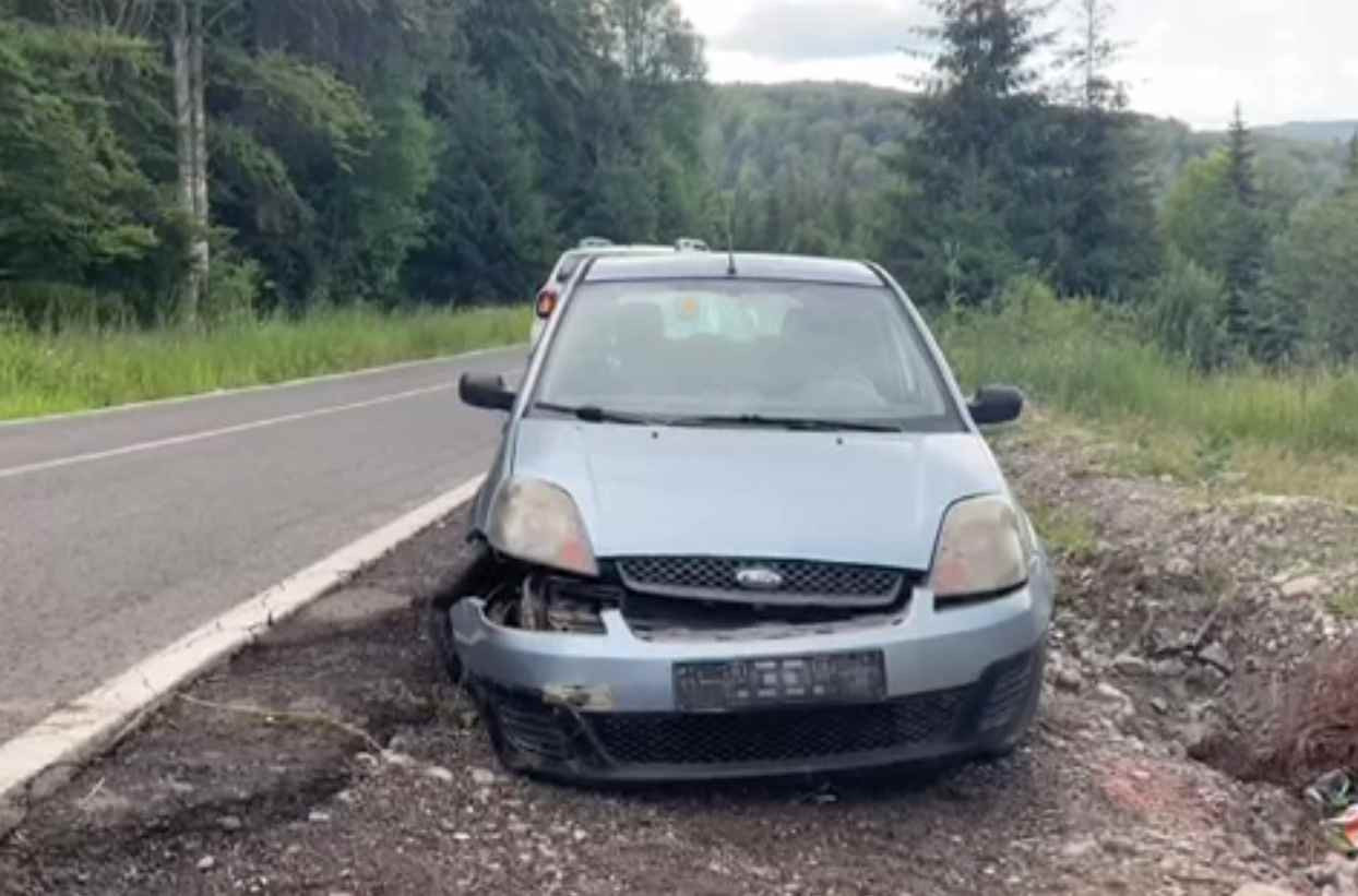 Bărbat decedat la volan, pe serpentinele dintre Sinaia și Târgoviște. Ce bănuiesc polițiștii