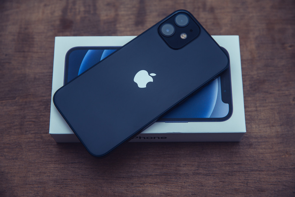 iPhone 12 şi iPhone 13, interzise la vânzare în Columbia. Cum s-a ajuns la decizia instanței din Bogota