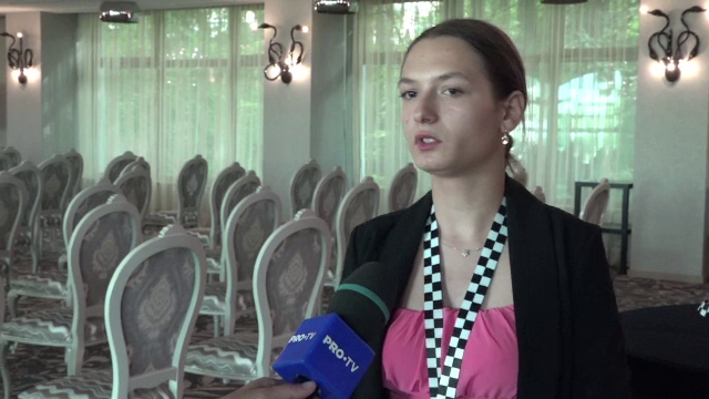 Poveștile de viață ale unor orfani care au luat Bac-ul cu brio: Mama a sunat, şi-a cerut scuze, dar nu mă ajută scuzele