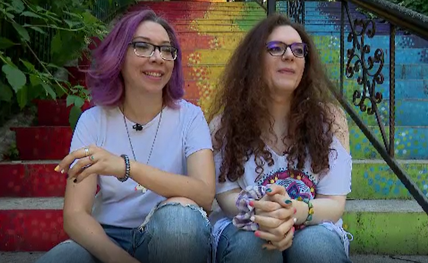 În România a avut loc prima căsătorie dintre o femeie și o persoană transgender