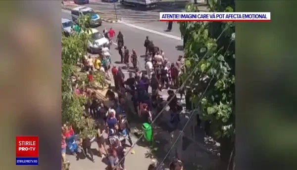 Cinci poliţişti au ajuns la spital, după ce au fost bătuţi în timpul unei înmormântări, la Târgoviște