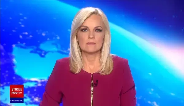 Mai multe locuințe au fost cuprinse de flăcări într-o localitate din Cluj. Pompierii au intervenit pentru stingerea focului