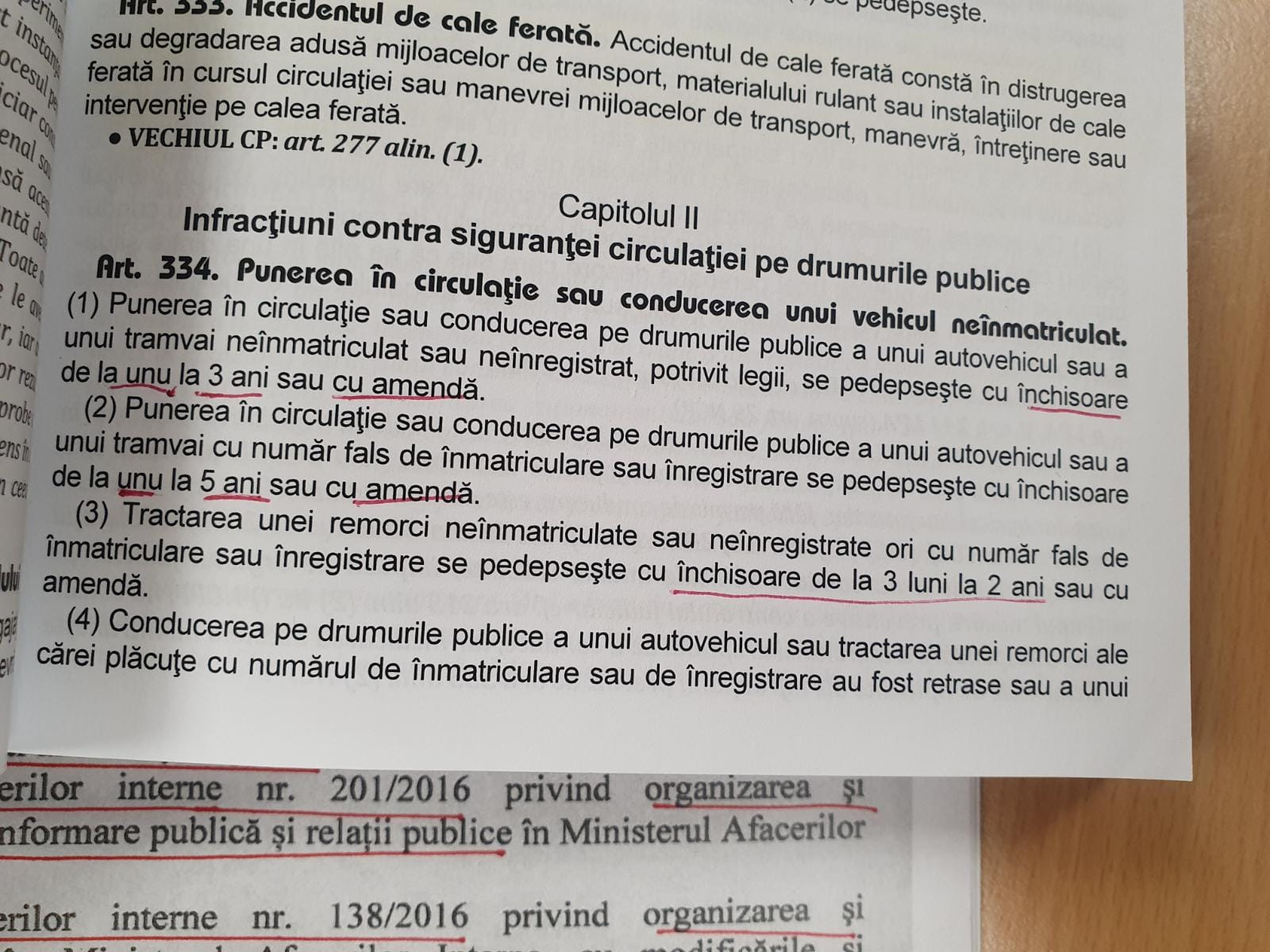 Un nou trend pe TikTok: Șoferii ascund cu bandă izolatoare numerele de înmatriculare. Ce riști, conform legii
