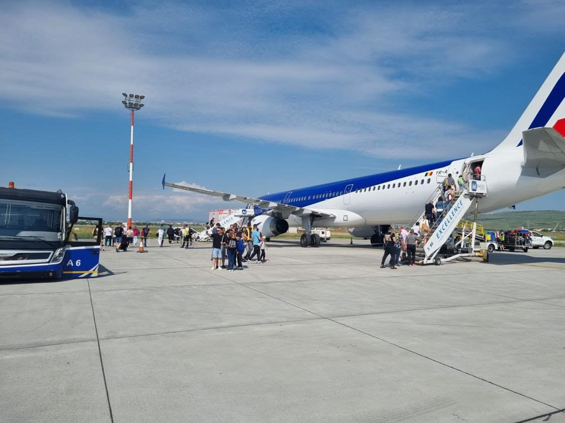 Primul aeroport din România unde pasagerii nu trebuie să mai scoată lichidele din bagaje